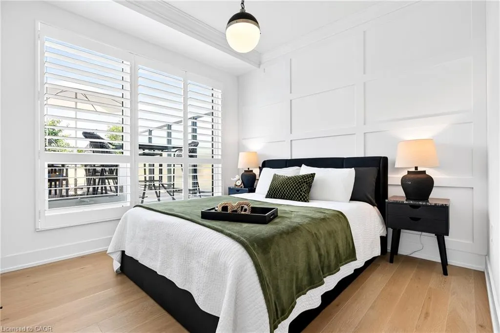 2450 Old Bronte Road #702