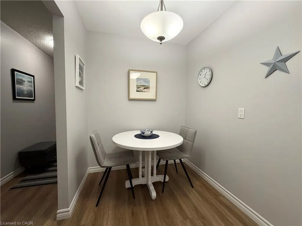 944 Caledonian View #301