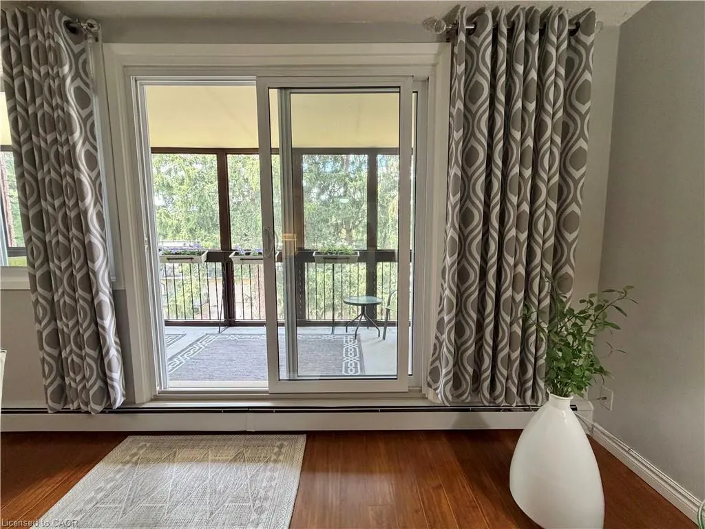 944 Caledonian View #301