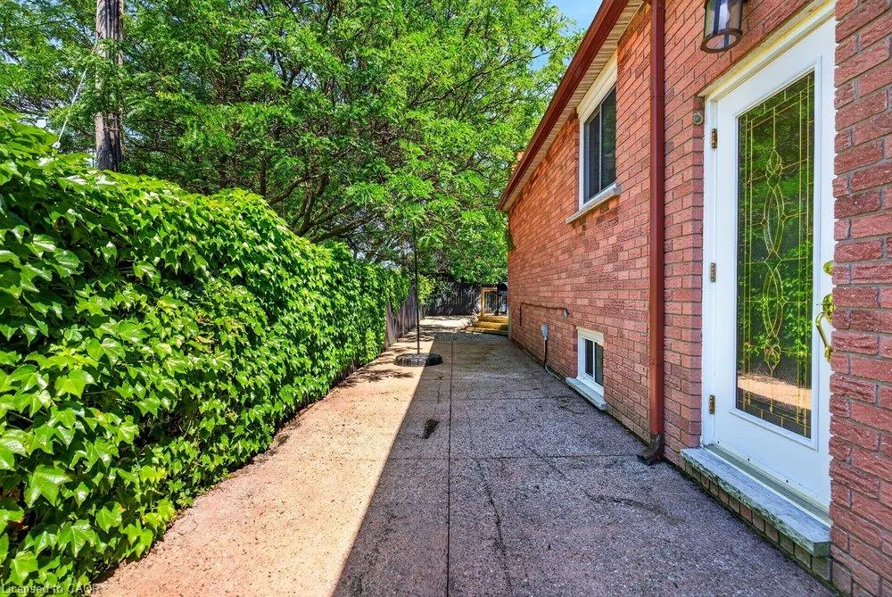 102 Birchlawn Drive