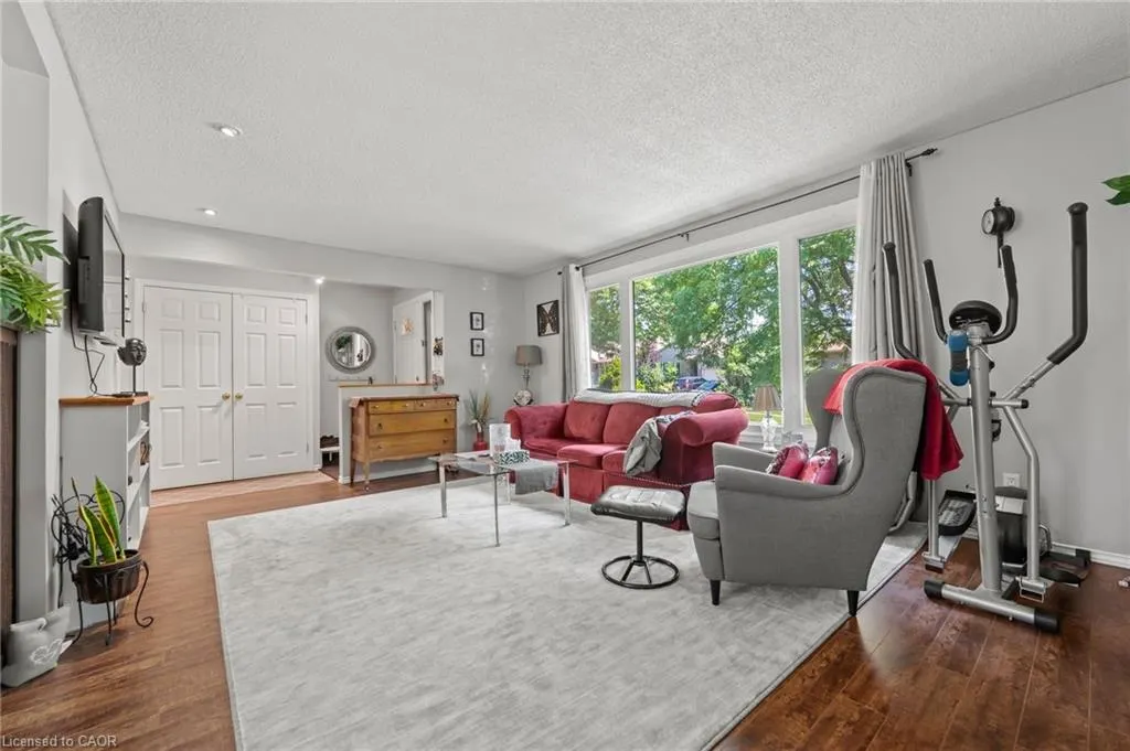 31 Mulberry Lane