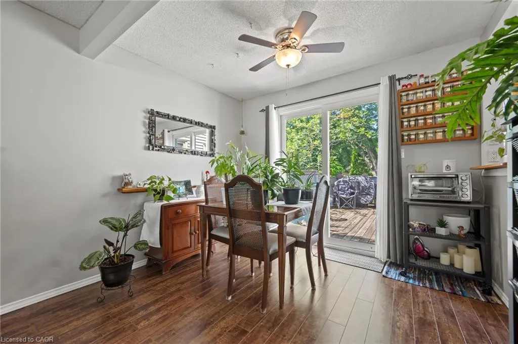 31 Mulberry Lane