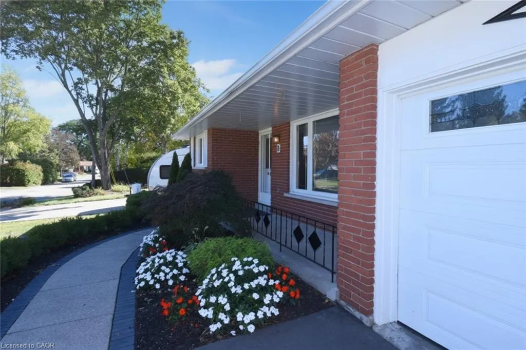 5 Rogers Road