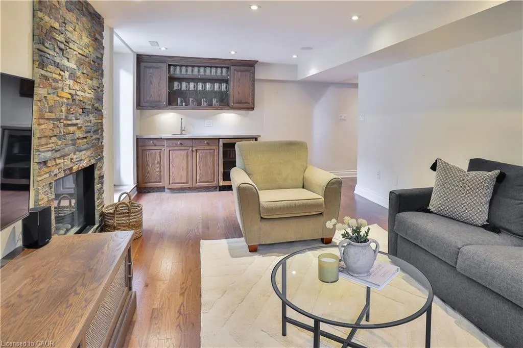 1163 Cayente Place