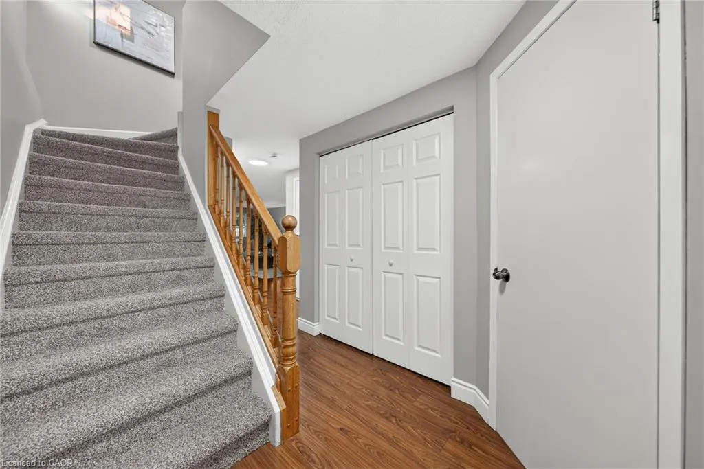 601 Pinerow Crescent #A