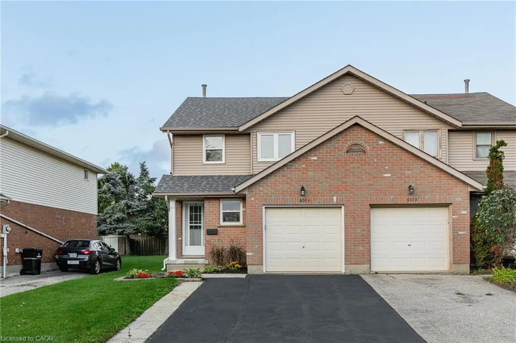 601 Pinerow Crescent #A
