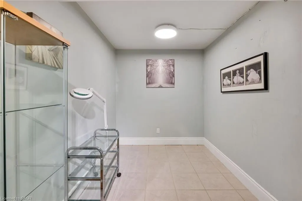 120 Bronte Road #7