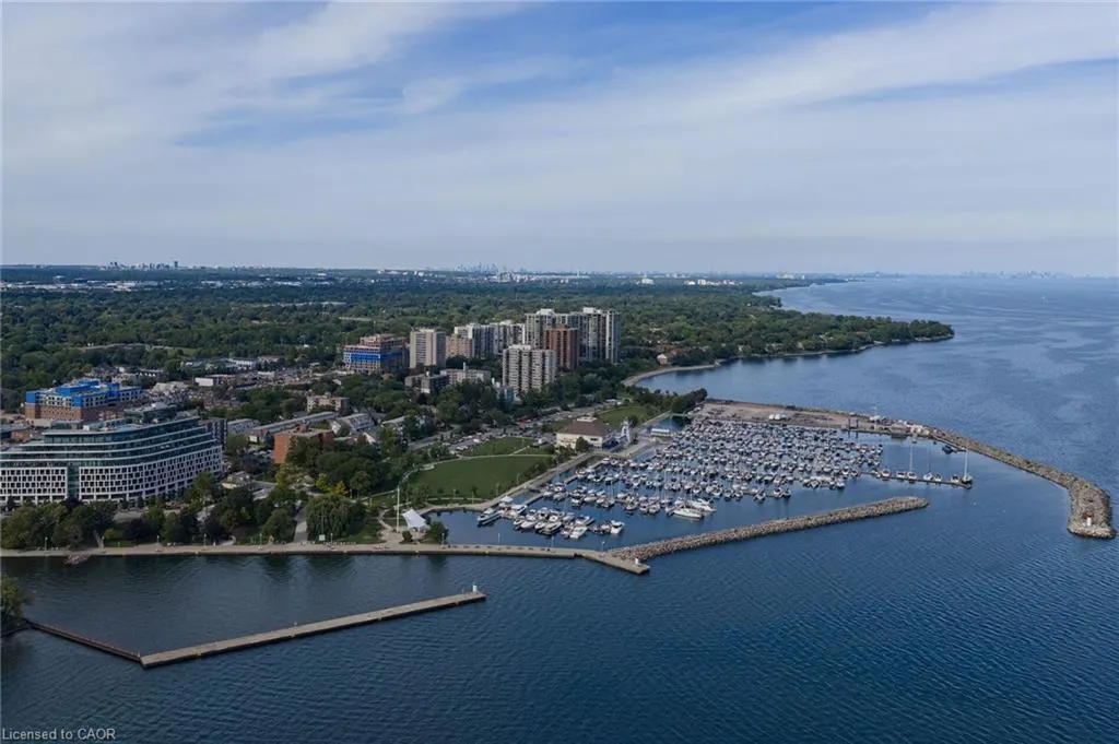 120 Bronte Road #7