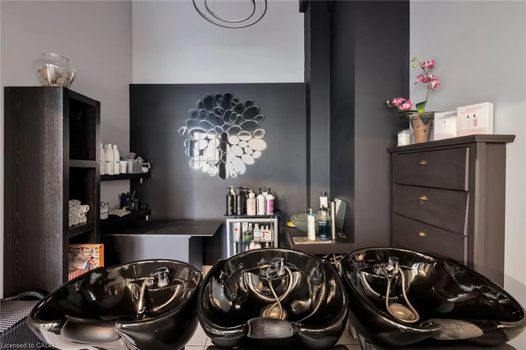 120 Bronte Road #7