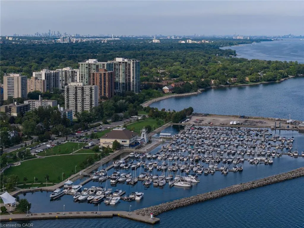 120 Bronte Road #7