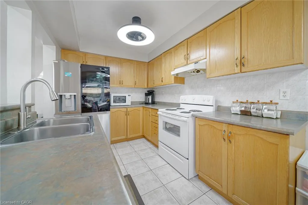 800 Paramount Drive #1