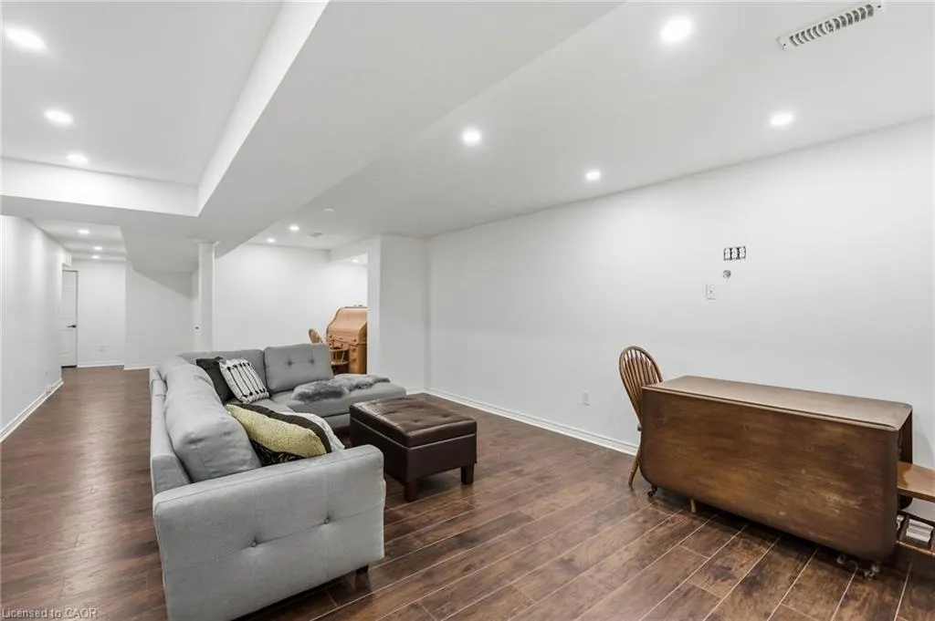 5 Murphy Lane