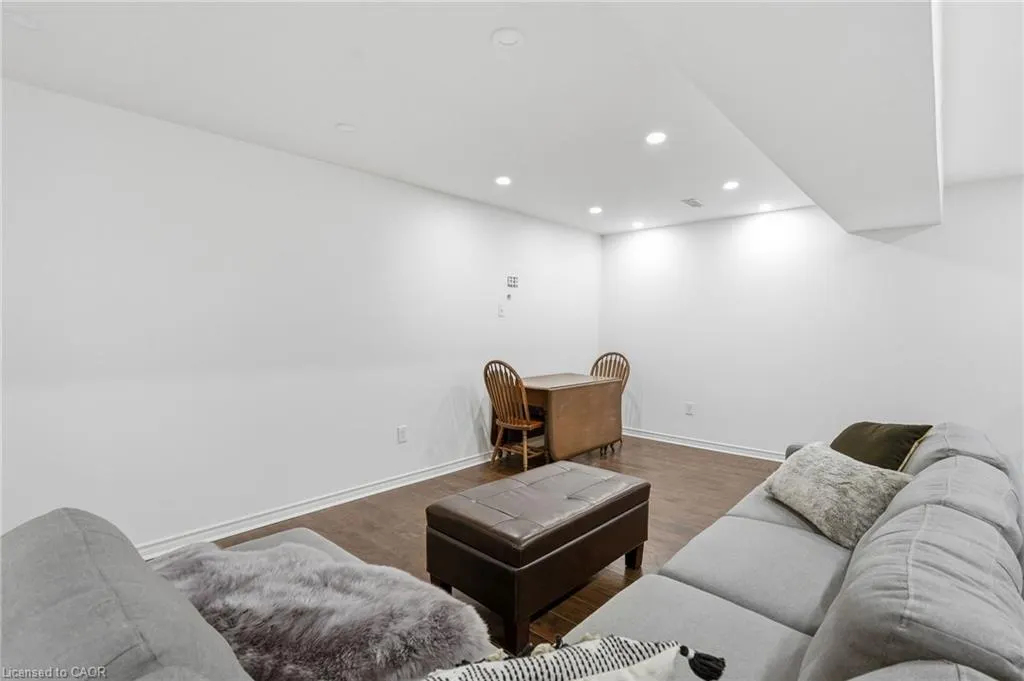 5 Murphy Lane