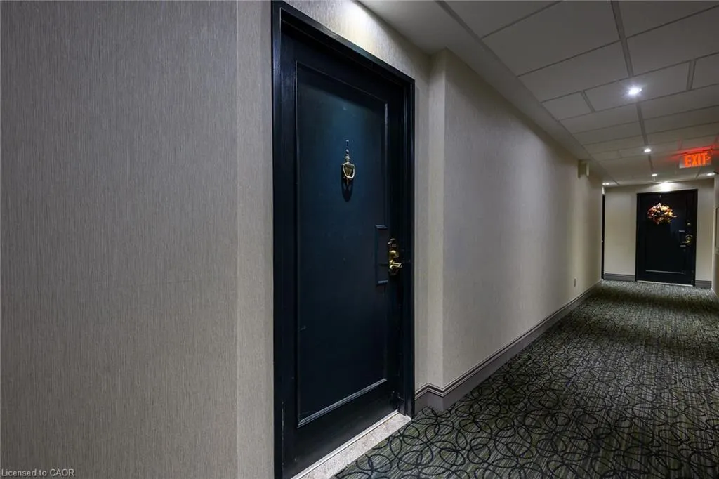 1359 White Oaks Boulevard #205