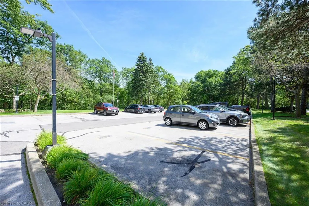 1359 White Oaks Boulevard #205