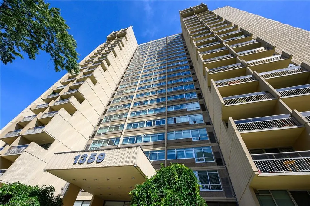 1359 White Oaks Boulevard #205