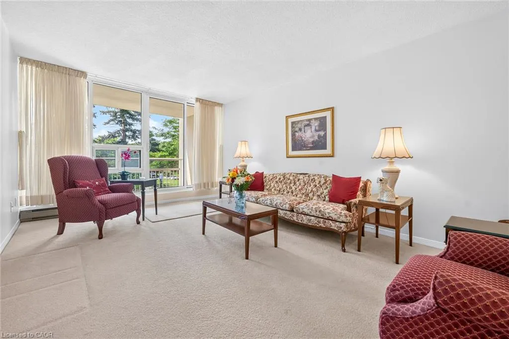 1359 White Oaks Boulevard #205