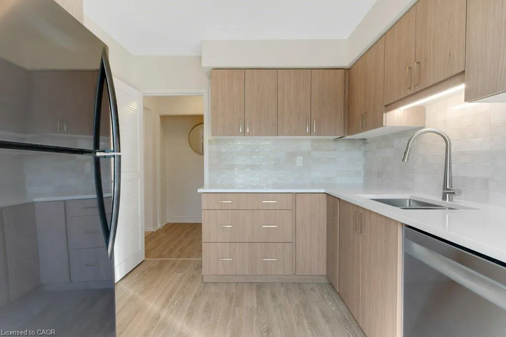 26 Wentworth Avenue #2 S