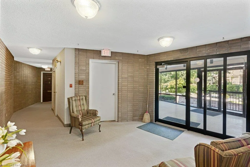 26 Wentworth Avenue #2 S