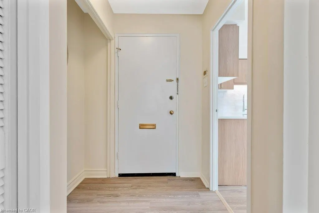 26 Wentworth Avenue #2 S