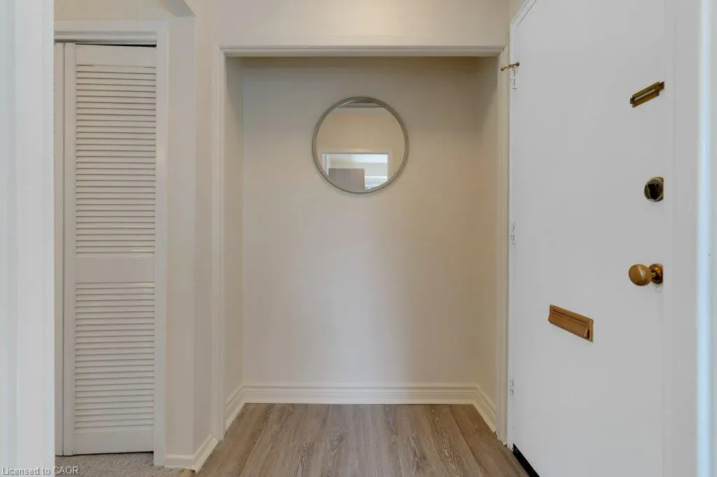 26 Wentworth Avenue #2 S
