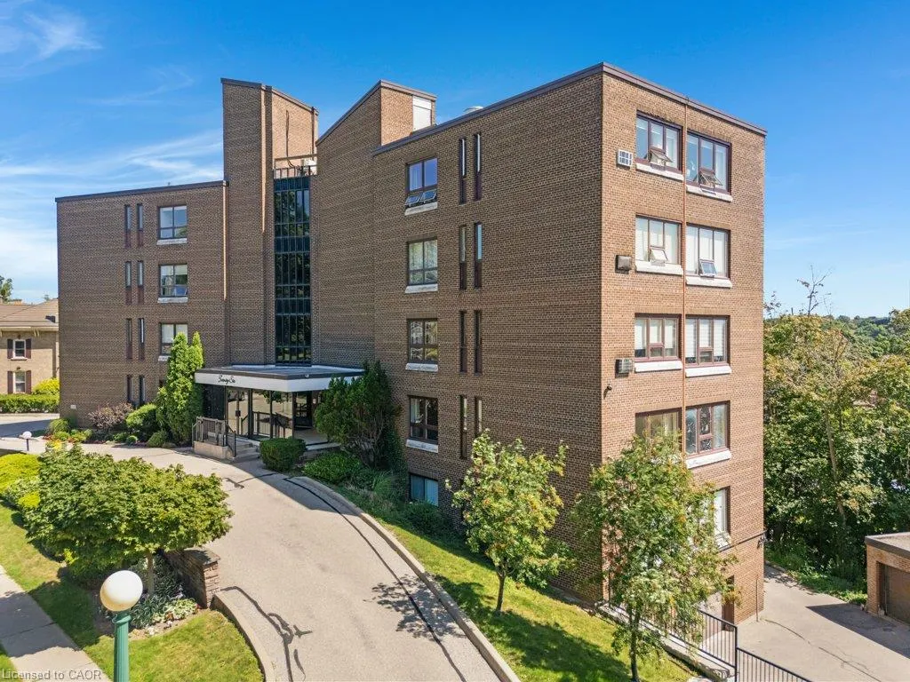 26 Wentworth Avenue #2 S