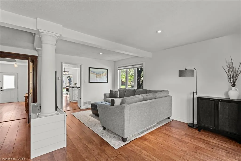 5 Harbour Drive