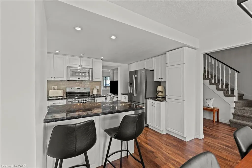 5 Harbour Drive