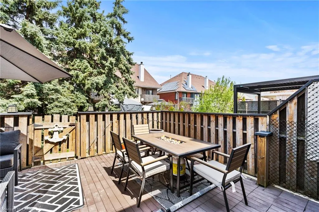 5 Harbour Drive