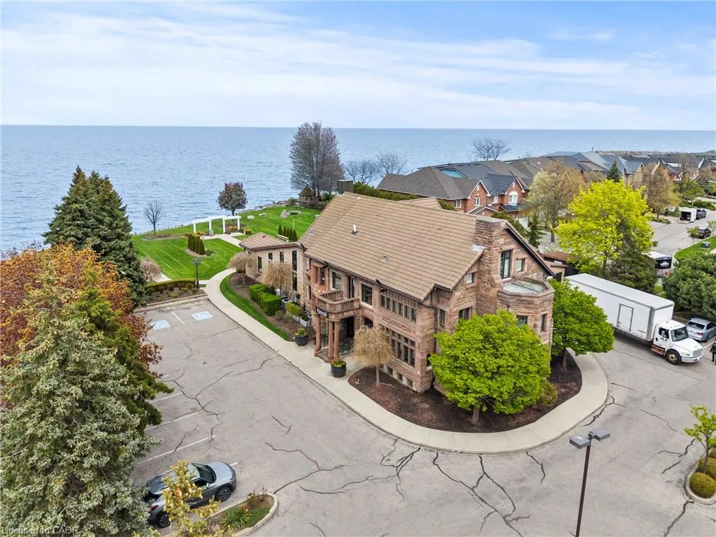 5 Harbour Drive