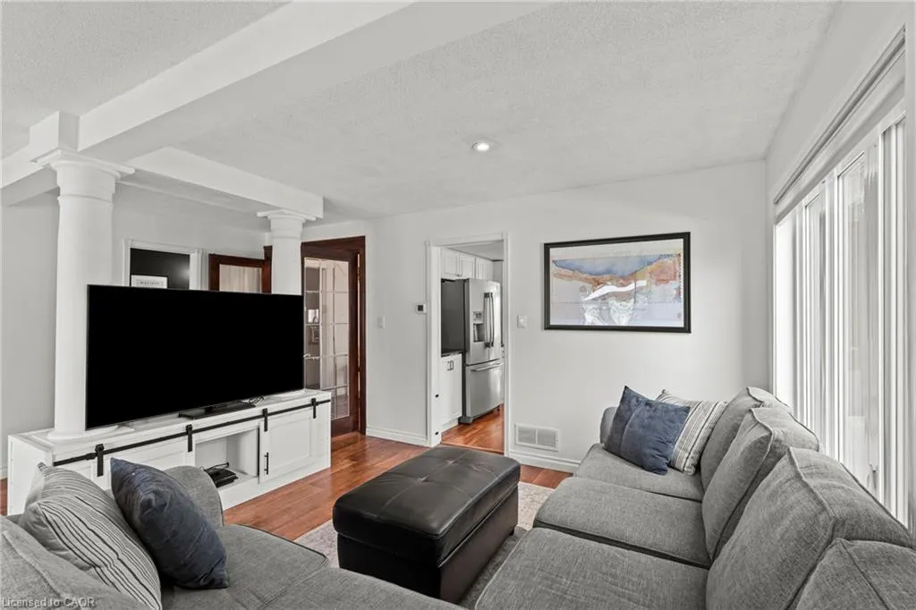5 Harbour Drive