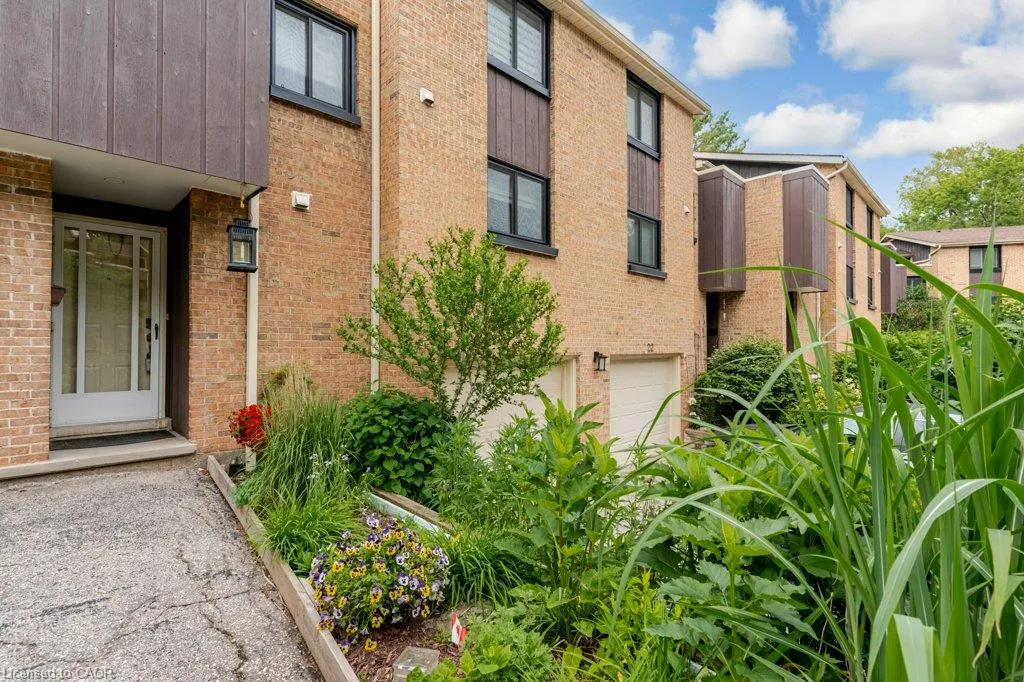 220 Salisbury Avenue #23