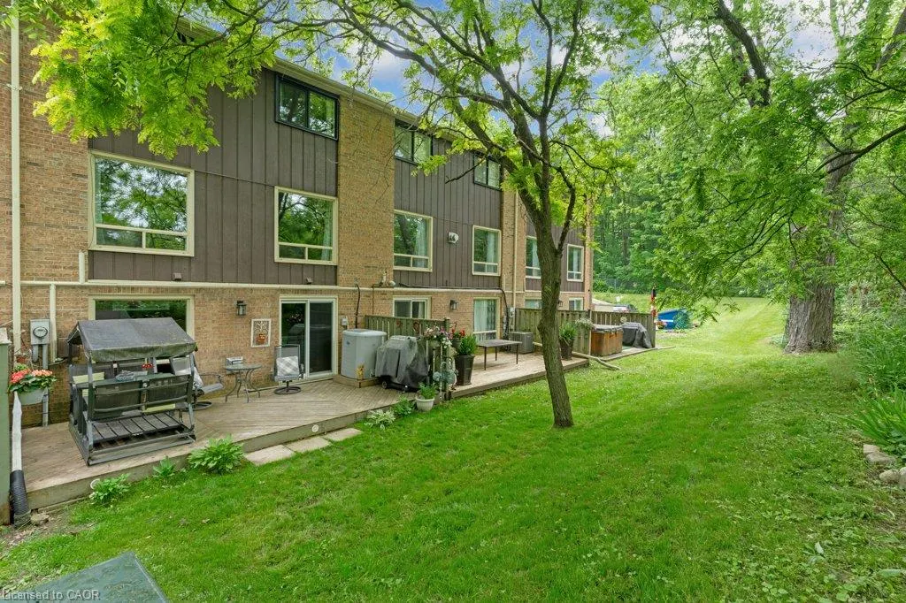 220 Salisbury Avenue #23