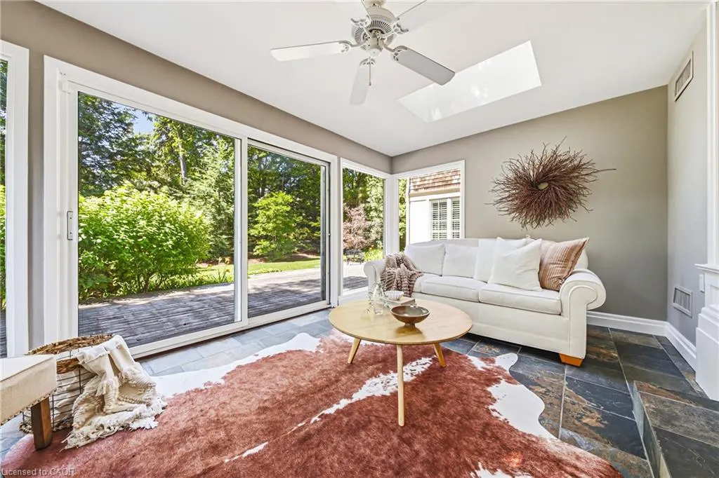 7 Colonial Crescent