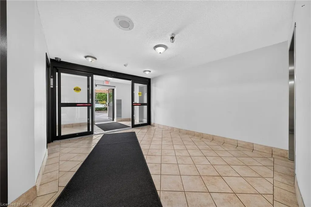 6720 Glen Erin Drive #404