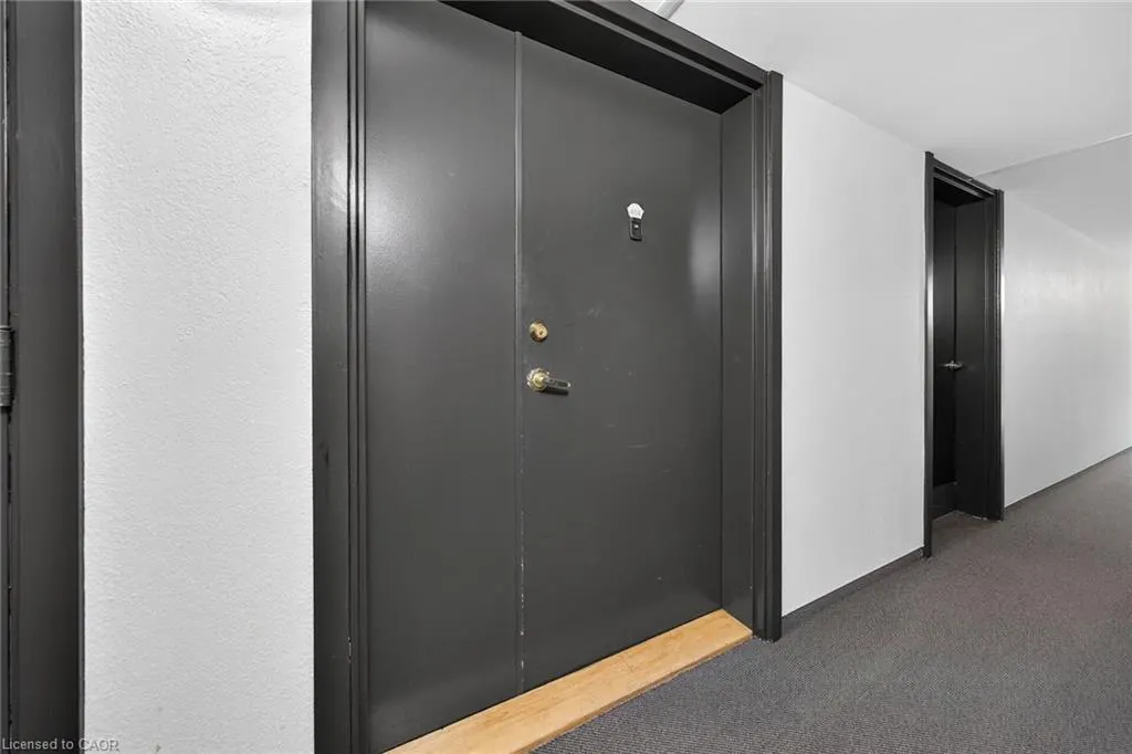 6720 Glen Erin Drive #404