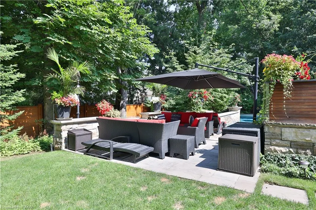 541 Arrowhead Road