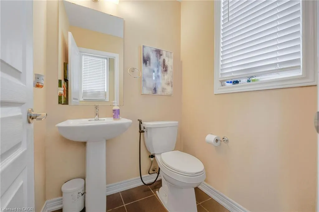 411 Hardwick Common