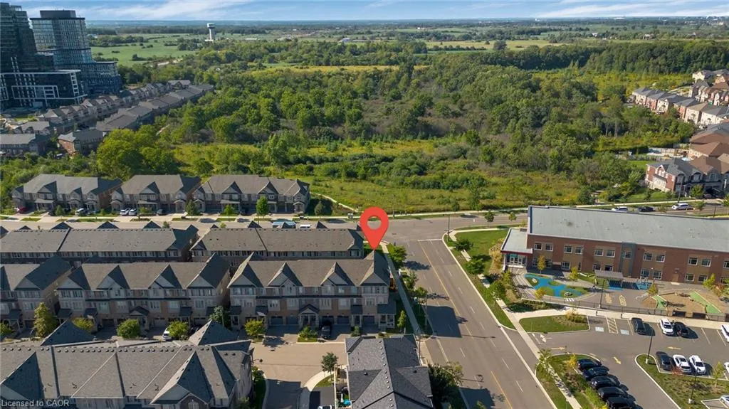 411 Hardwick Common