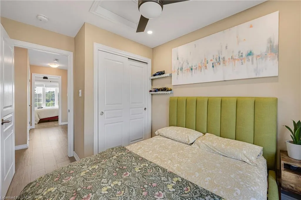 411 Hardwick Common