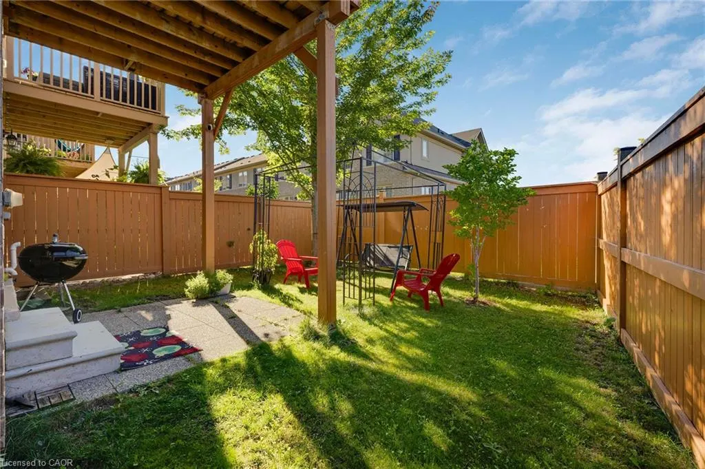 411 Hardwick Common