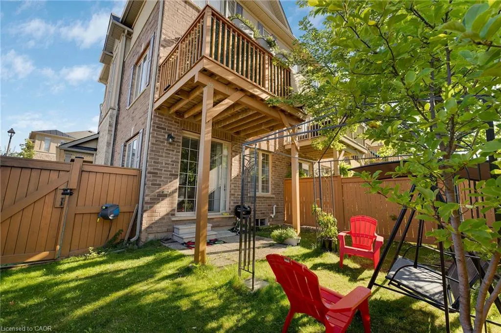 411 Hardwick Common