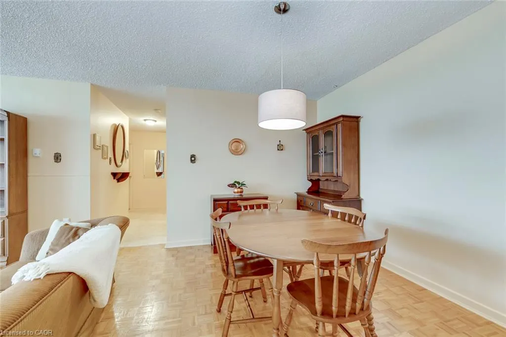 212 Kerr Street #906