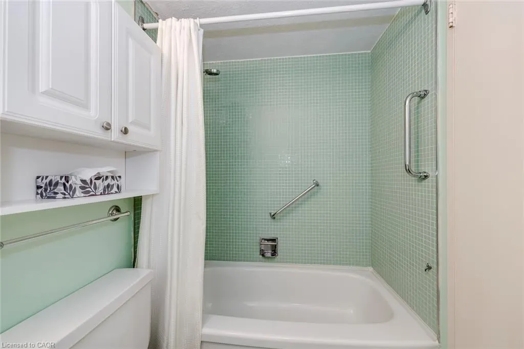 212 Kerr Street #906