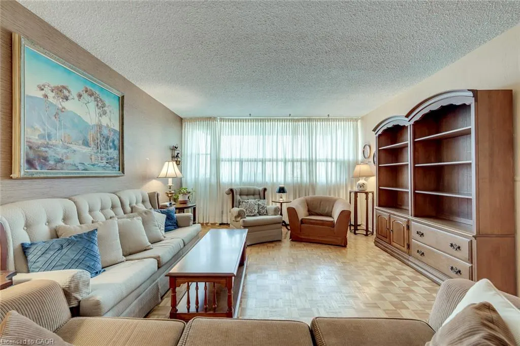 212 Kerr Street #906