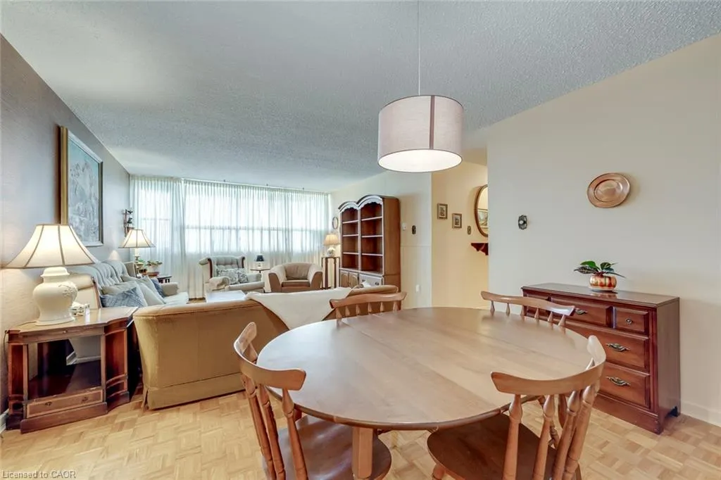 212 Kerr Street #906
