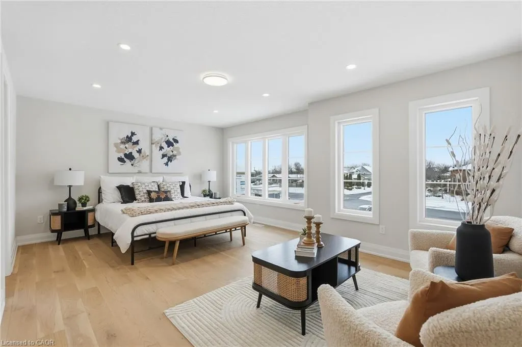 7 Bartlett Avenue