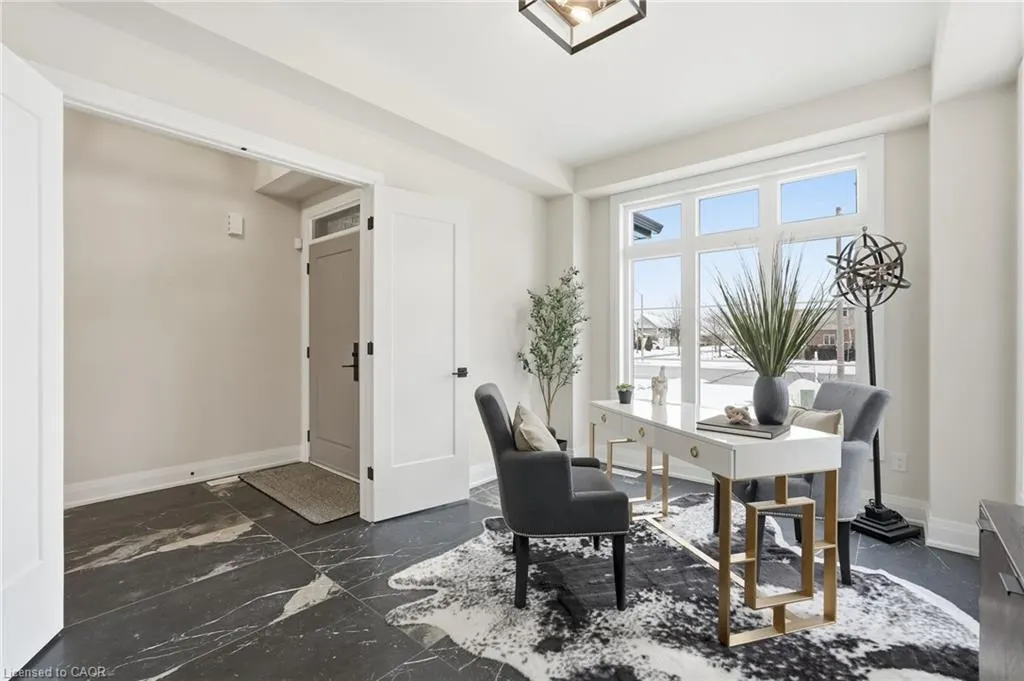 7 Bartlett Avenue