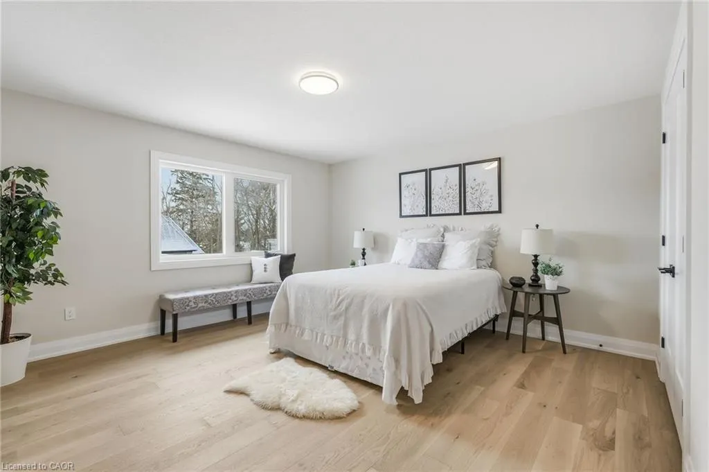 7 Bartlett Avenue