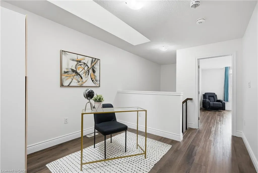 161 Kinsman Drive